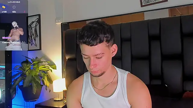 JadeSmiith  online show from October 11, 10:19 pm