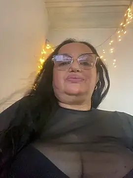 Gia Nahomi online show from January 19, 5:15 am