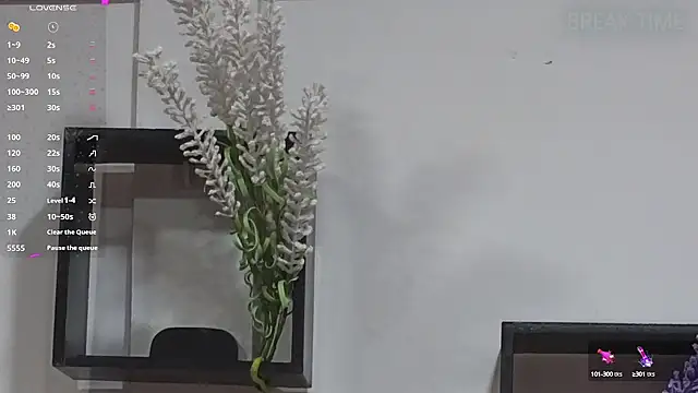 Snapshot of Alahia7demon chatting on October 10, 12:42 am Alahia7demon online show from October 10, 12:42 am