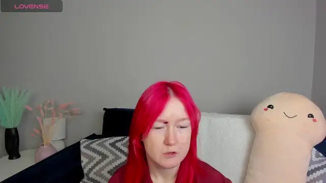 Sara Robinson online show from December 14, 2:56 am