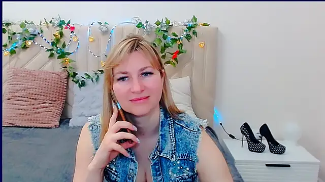 Incredible Ariela online show from March 27, 8:26 am