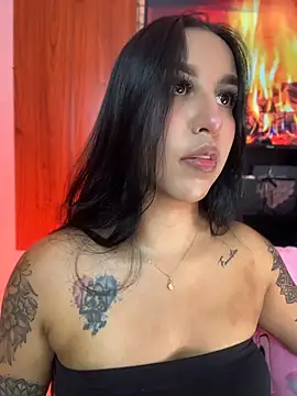 Tamara Roberts1 online show from July 18, 2:27 am