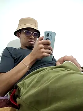 Curioso viajero-2001 online show from March 31, 12:01 am