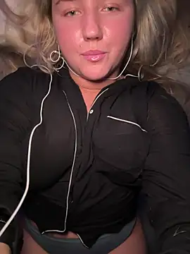 scarletseduction  online show from February 1, 2:32 am