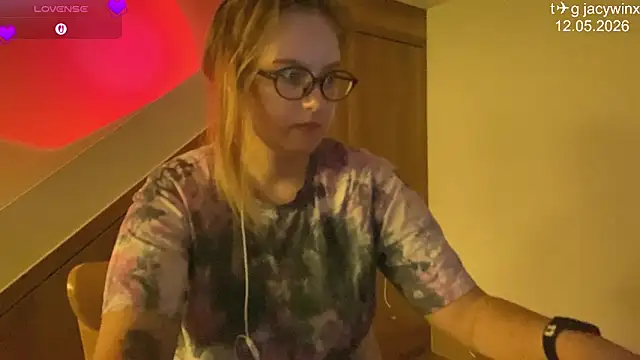 JacyWinslat online show from May 12, 5:54 pm