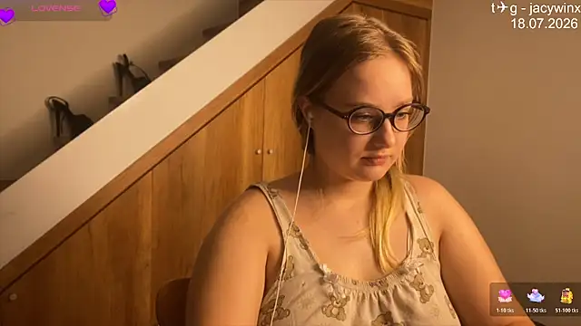 JacyWinslat online show from July 20, 12:14 am
