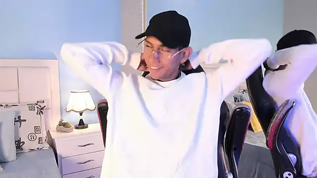 Snapshot of Nick_Collins18 chatting on October 20, 11:05 pm Nick Collins18 online show from October 20, 11:05 pm