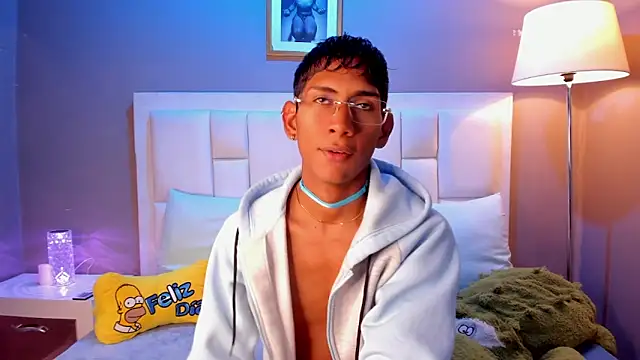 Nick Collins18 online show from February 27, 8:20 pm