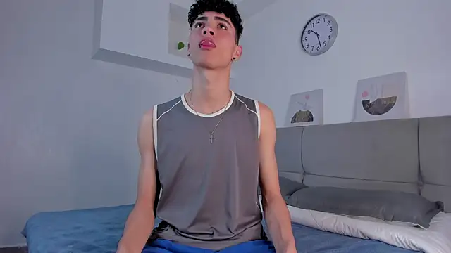 NeoRaptis online show from December 12, 8:10 pm