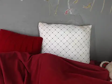 Snapshot of cupidlips chatting on January 18, 5:20 am cupidlips online show from January 18, 5:20 am