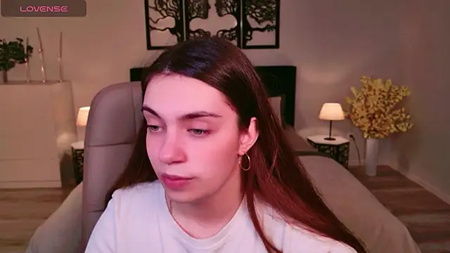 DaniellaLovely online show from November 6, 11:11 am