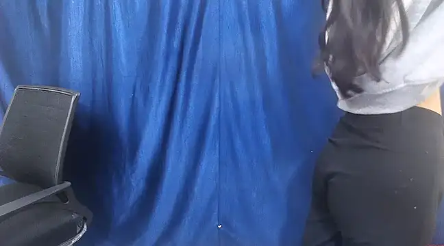 cutie-pie8 online show from January 30, 11:02 pm