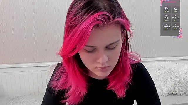 Snapshot of JulieTaylors chatting on October 26, 10:04 pm JulieTaylors online show from October 26, 10:04 pm