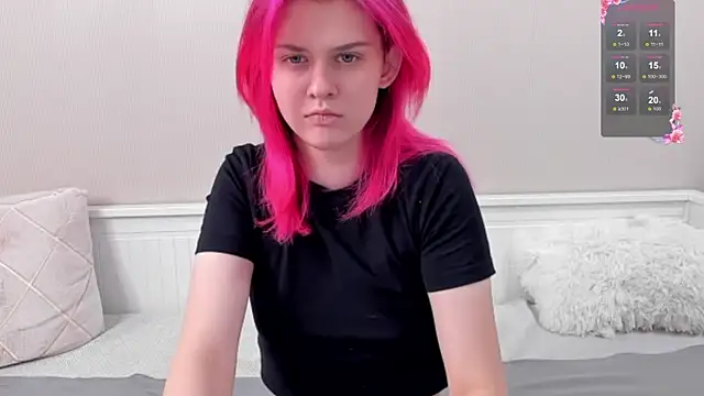 Snapshot of JulieTaylors chatting on October 28, 9:28 pm JulieTaylors online show from October 28, 9:28 pm