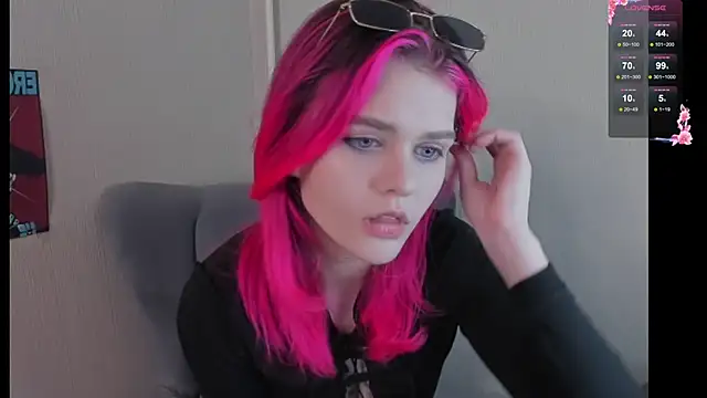 Snapshot of JulieTaylors chatting on November 18, 10:25 pm JulieTaylors online show from November 18, 10:25 pm