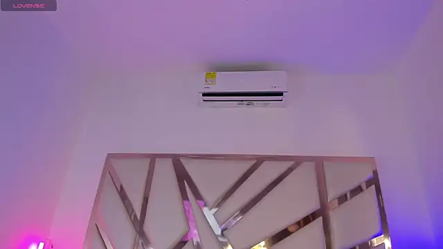 Snapshot of Alexa_Handler chatting on January 12, 3:56 am Alexa Handler online show from January 12, 3:56 am