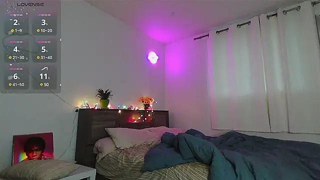 Kittyymaze1 online show from December 11, 1:17 pm