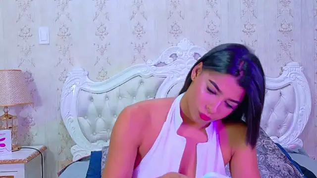 TiaraRosse online show from October 8, 4:10 am