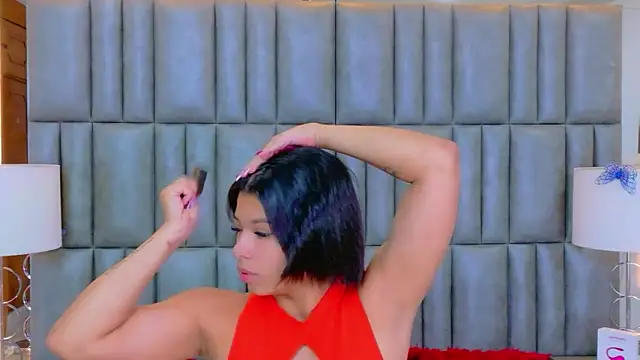 Snapshot of TiaraRosse chatting on March 7, 12:13 pm TiaraRosse online show from March 7, 12:13 pm