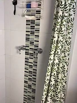 Cafeziitha02 online show from October 15, 6:19 pm