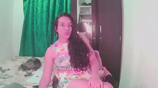 Oh Tique online show from October 5, 4:49 pm