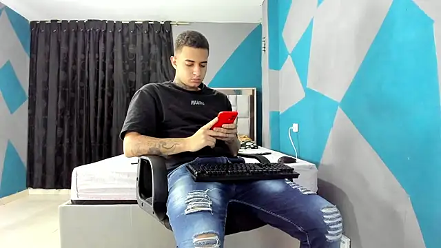 simookeler online show from December 11, 6:04 am