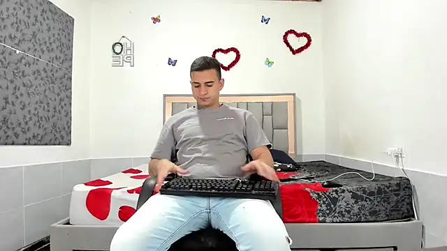 simookeler online show from September 27, 10:59 pm