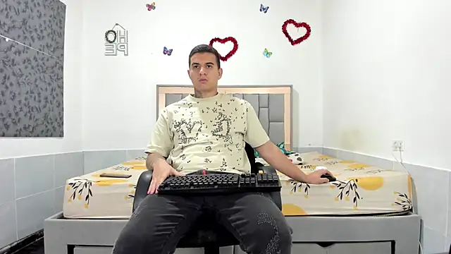 simookeler online show from October 26, 10:58 pm