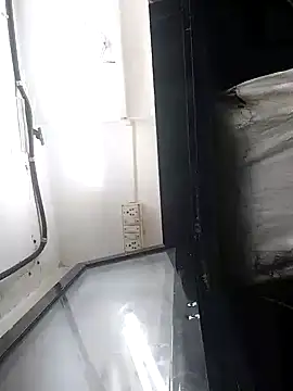 heartless  95 online show from February 6, 3:20 pm