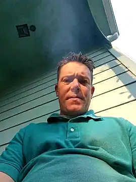 Snapshot of Bigtater1999 chatting on March 27, 10:09 pm Bigtater1999 online show from March 27, 10:09 pm