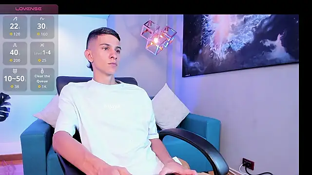 Aaron Scoot online show from March 21, 7:39 pm