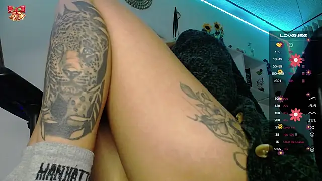 Soffy-brooks online show from December 4, 10:46 am