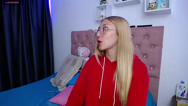 Soffy-brooks online show from October 21, 5:19 am