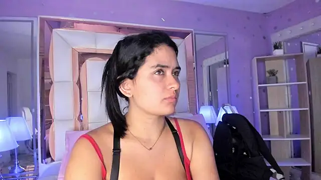 scarlette 15  online show from August 4, 3:10 am