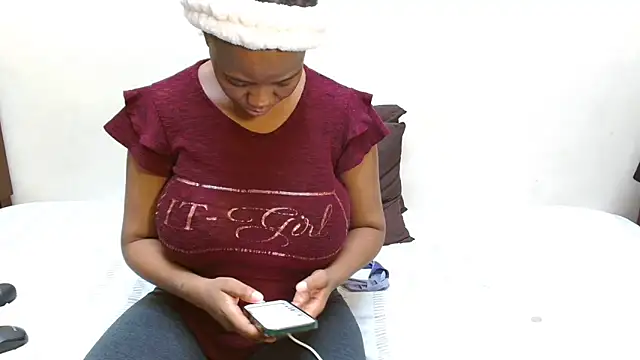 Snapshot of Wettitiesxxx chatting on December 28, 11:30 am Wettitiesxxx online show from December 28, 11:30 am