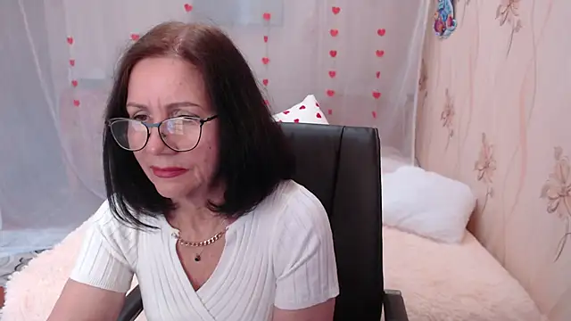 OlgaHottie online show from March 13, 2:49 am
