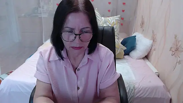 OlgaHottie online show from November 21, 12:21 am