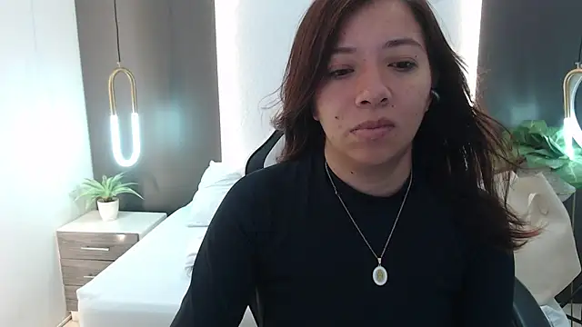 alma fenix online show from December 19, 12:12 pm