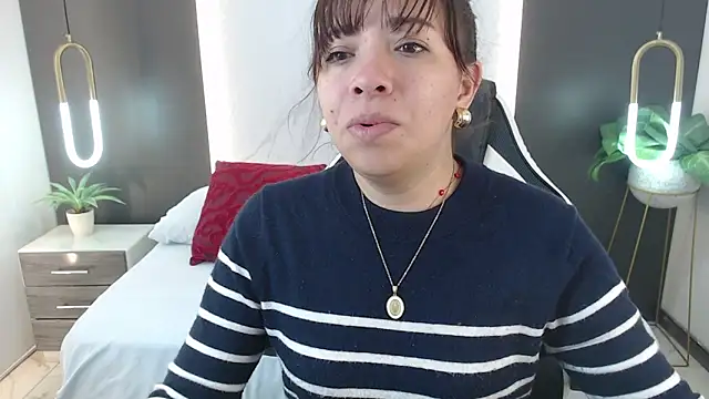 alma fenix online show from December 28, 12:24 pm