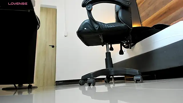 alma fenix online show from October 7, 12:24 pm