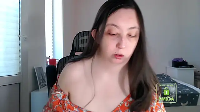 cute and hot online show from May 14, 2:57 pm