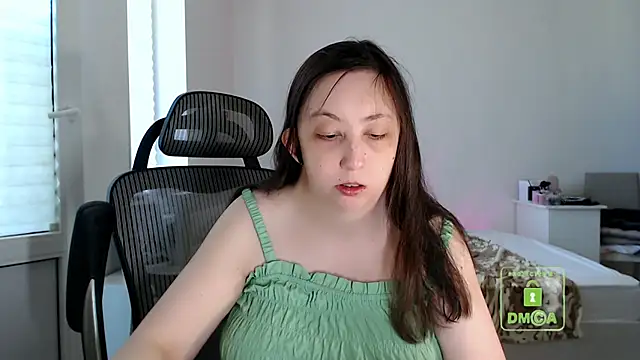 cute and hot online show from June 14, 3:03 pm