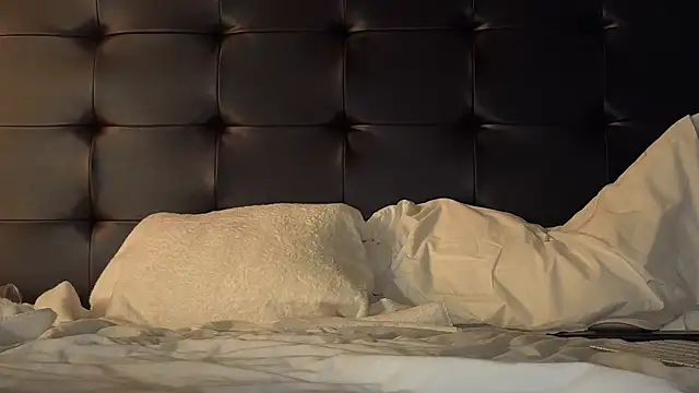 Snapshot of wheresando1 chatting on September 23, 4:59 am wheresando1 online show from September 23, 4:59 am