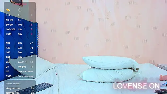 hotlatinateacher online show from December 27, 2:04 am