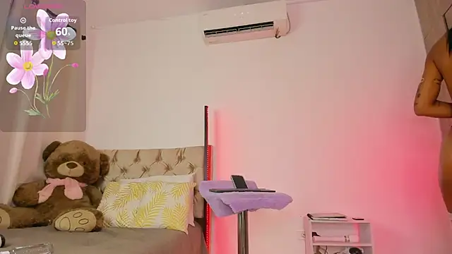 Lia Petite1 online show from March 22, 4:49 am