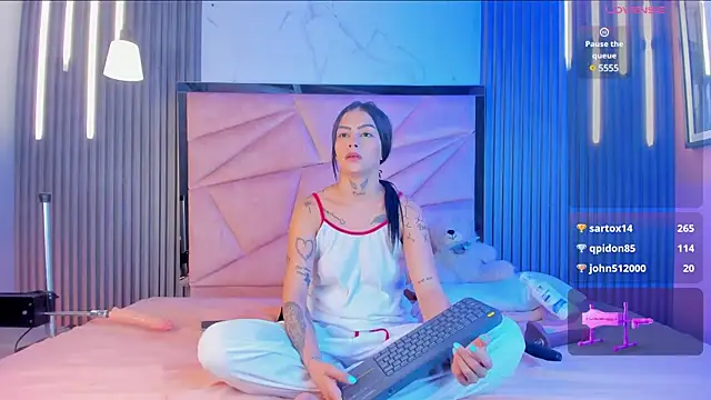 channel guss online show from February 12, 6:09 pm