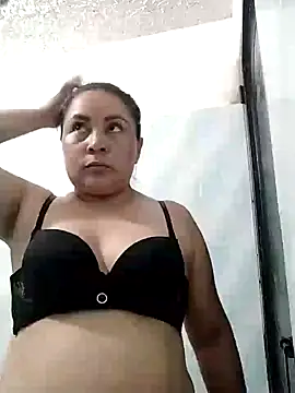 Snapshot of Norve26 chatting on December 3, 2:58 am Norve26 online show from December 3, 2:58 am