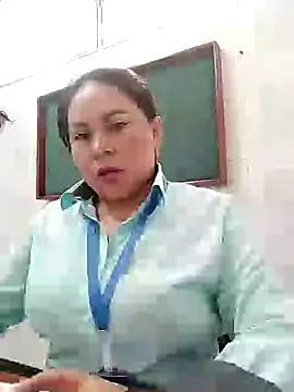 Snapshot of Norve26 chatting on December 5, 2:33 pm Norve26 online show from December 5, 2:33 pm