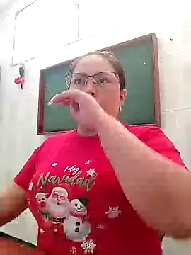 Snapshot of Norve26 chatting on December 18, 2:38 pm Norve26 online show from December 18, 2:38 pm