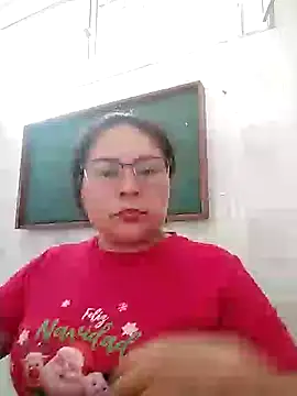 Snapshot of Norve26 chatting on December 21, 8:54 pm Norve26 online show from December 21, 8:54 pm